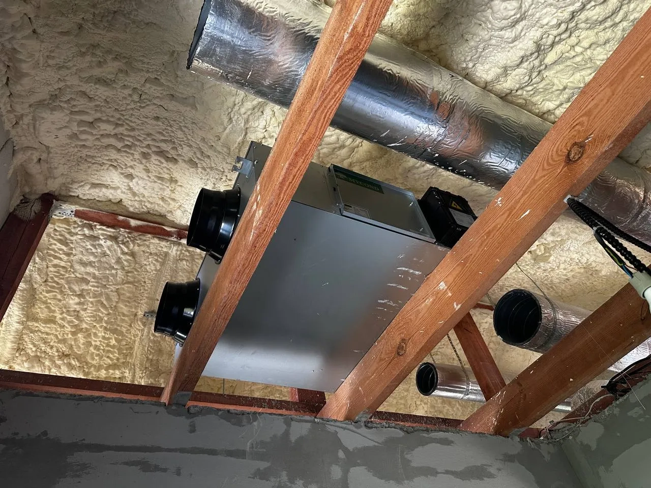 Ražošanas halle ar Mycond enerģijas atgūšanas ventilācijas iekārtām MVS DW